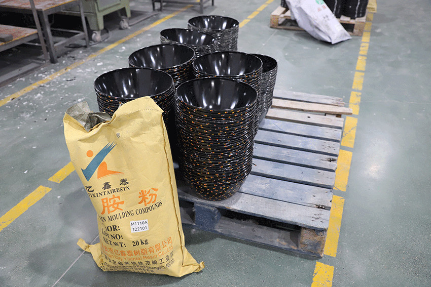100% 10kg Melamine Moulding Powder Compound For Restaurant insoluble