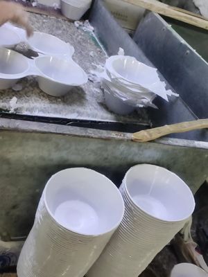 25kgs/Bag Urea Formaldehyde Resin Powder Industrial Grade For Melamine Tablewave