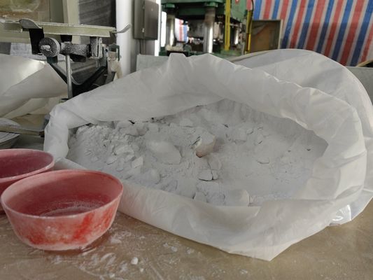 99.8% Purity Melamine Raw Material C3H6N6 Industrial Grade 1.625g/cm3 Density