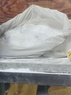 OEM Melamine White Powder Industry Grade Melamine Molding Powder C3H6N6