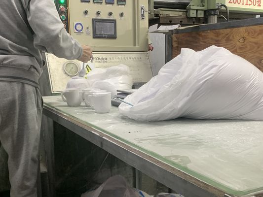 Automatic Melamine Compression Molding Machine For Urea Rubber And Melamine 450 Ton